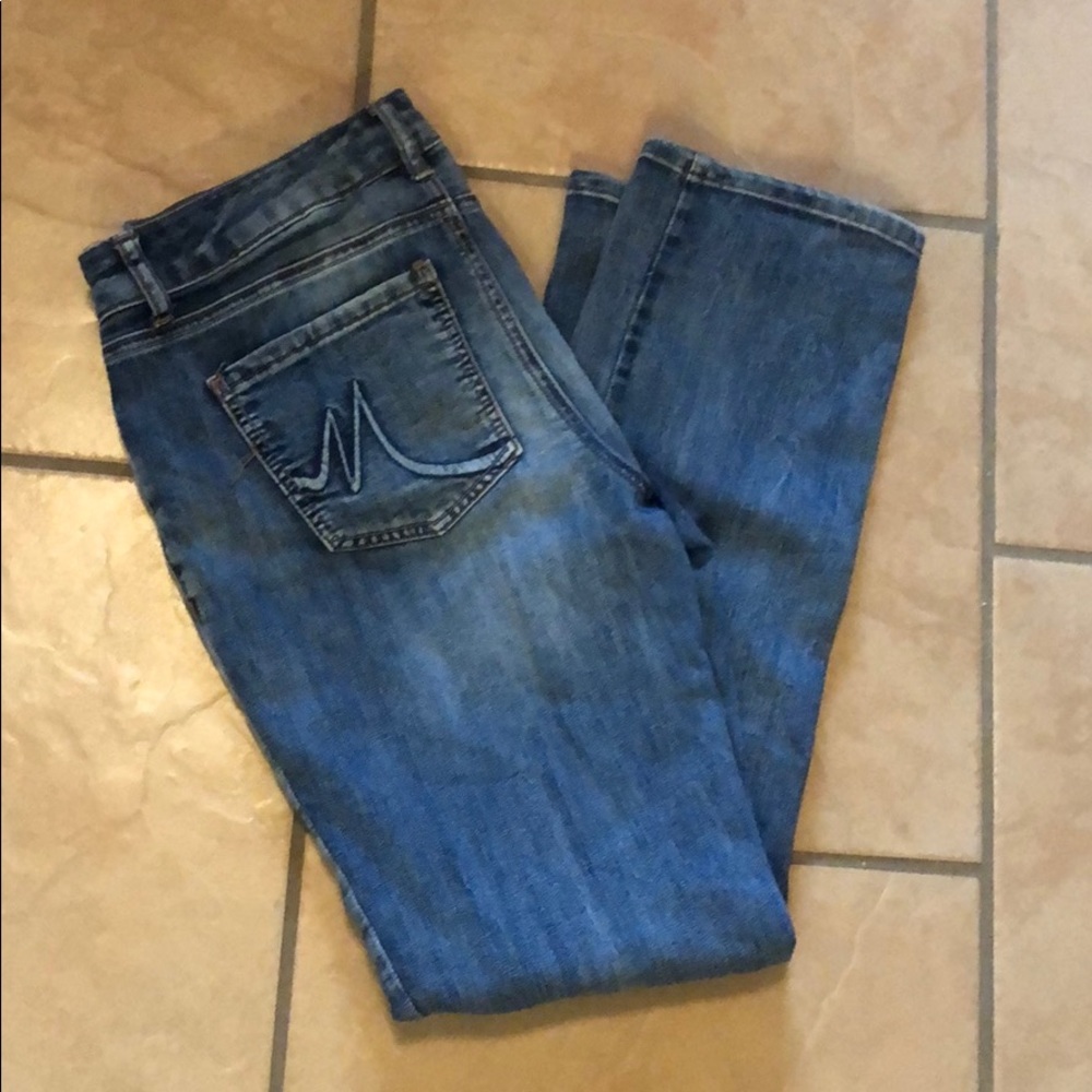 Maurices light denim jeans like new